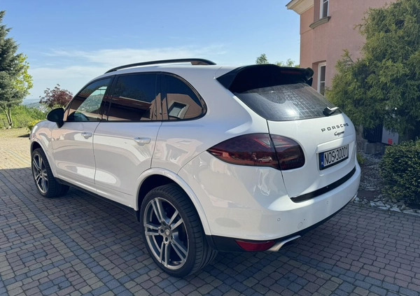 Porsche Cayenne cena 89999 przebieg: 241000, rok produkcji 2012 z Przemyśl małe 497